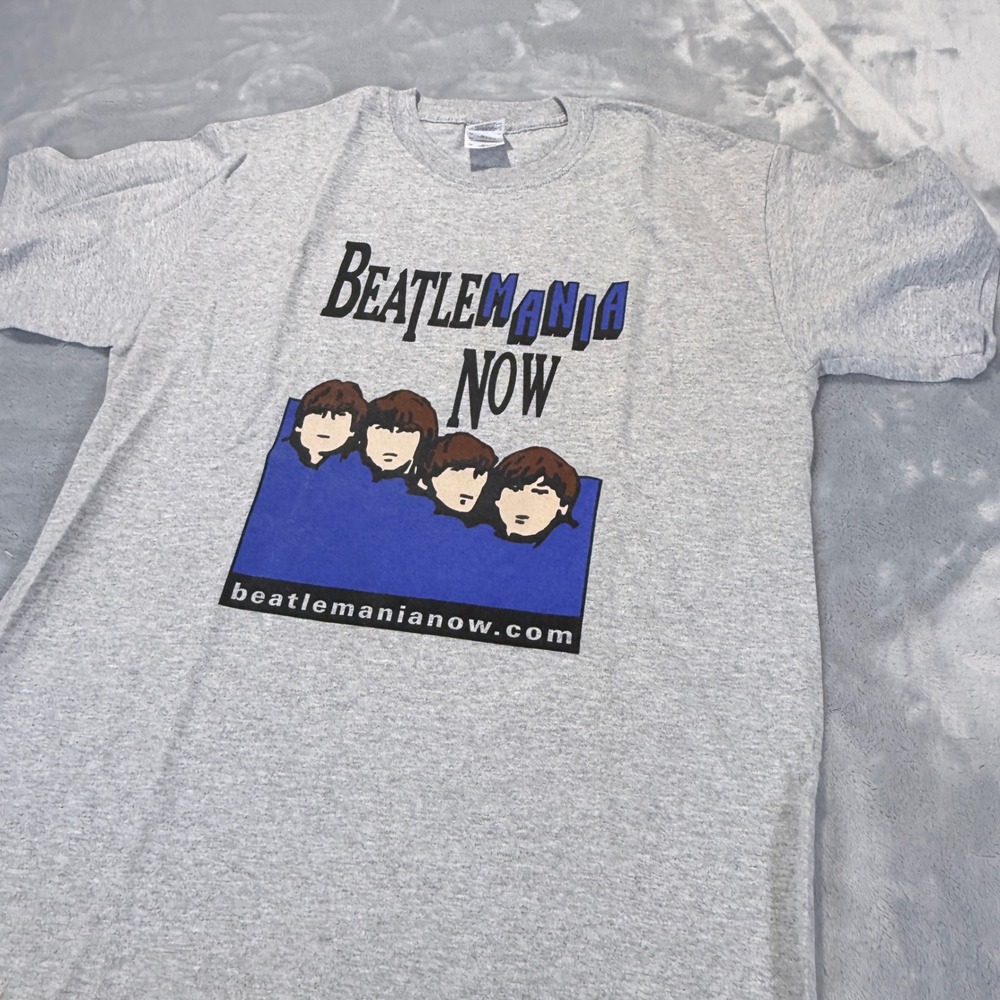 Beatlemania‎ Now Tribute Band Graphic T-Shirt Mens Medium Gray Gildan Cotton